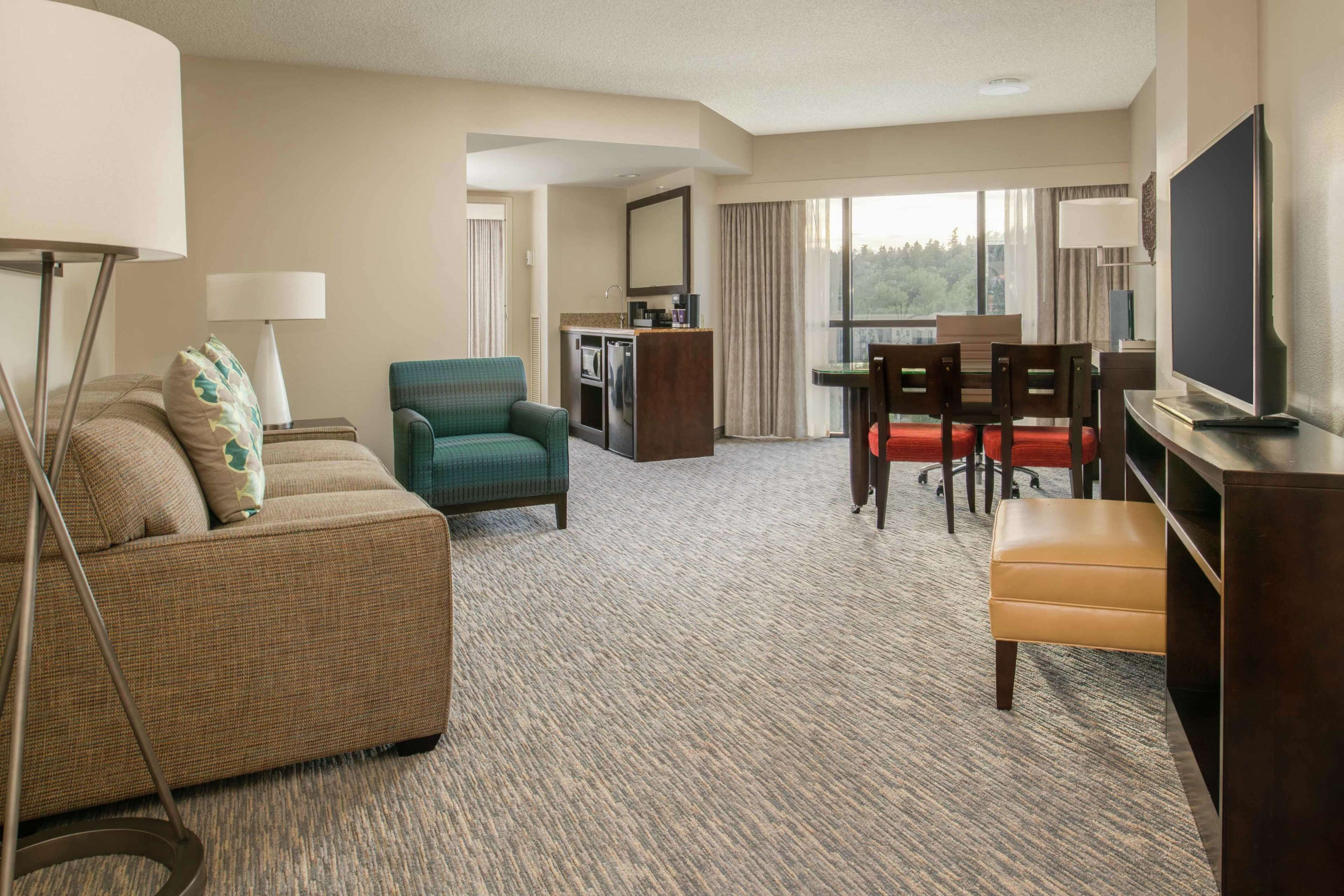 Foto - Embassy Suites  Seattle Tacoma International Airport
