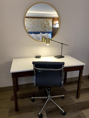 In-room safe, iron/ironing board, free WiFi, bed sheets