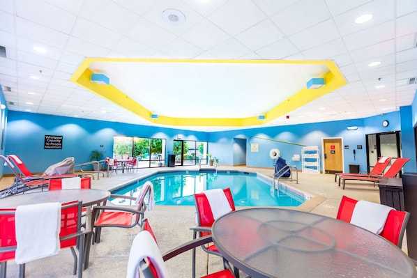 Indoor pool - Hampton Inn St. Charles St. Peters (St. Charles)