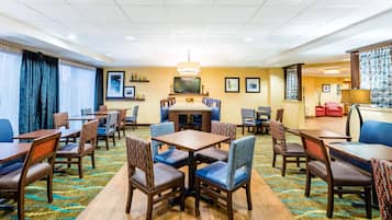 Free daily buffet breakfast