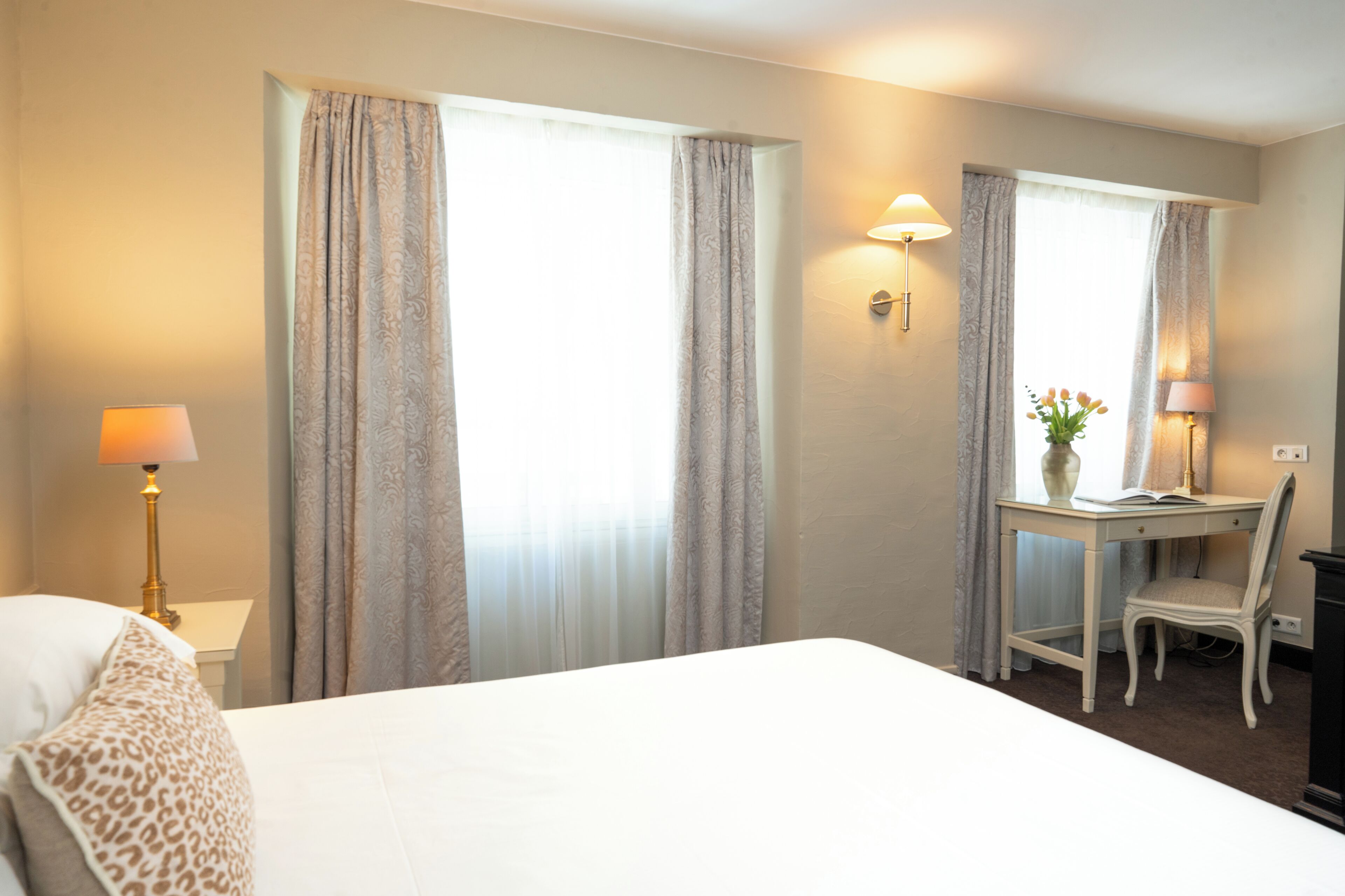 Habitación estándar | Ropa de cama de alta calidad y minibar 