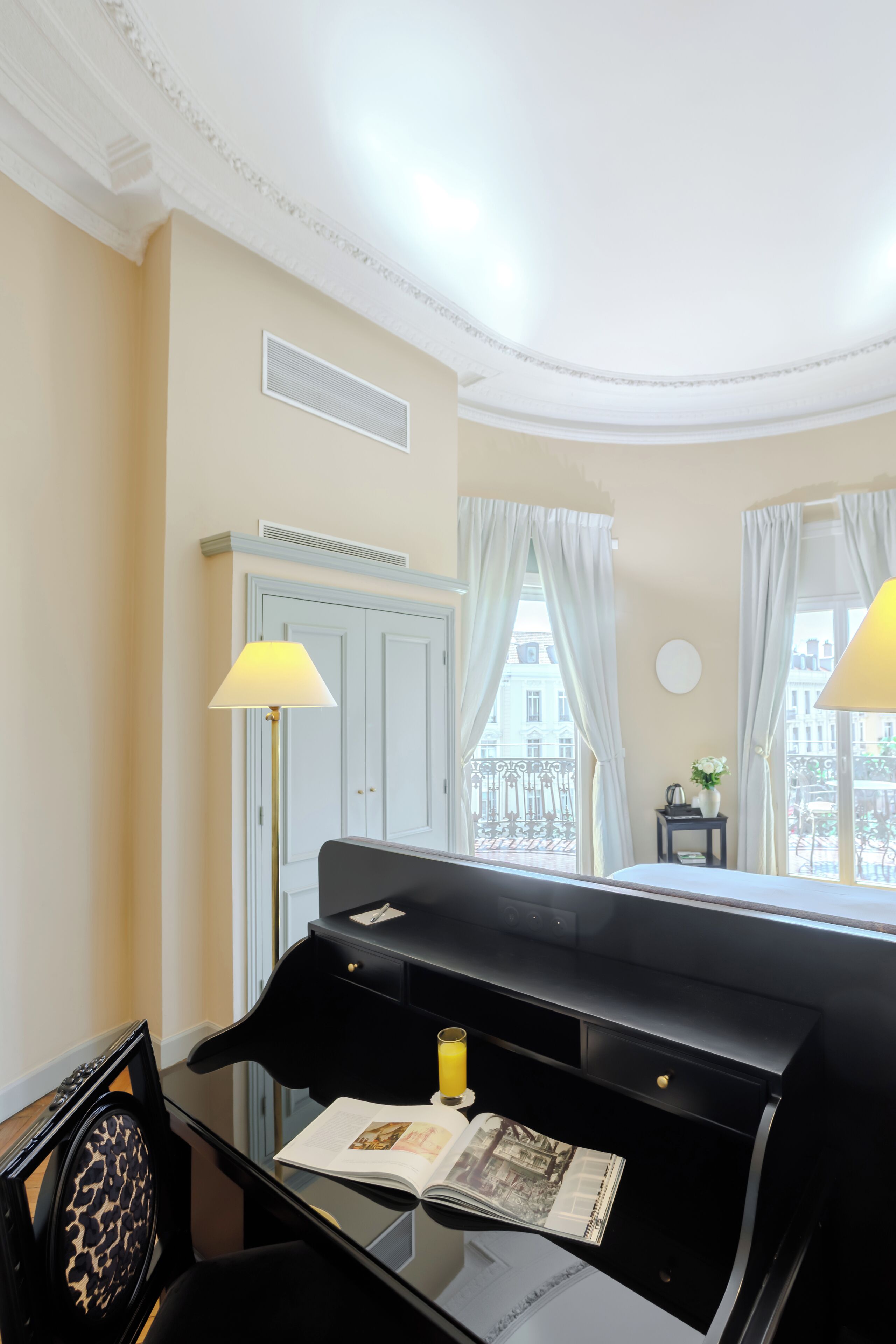 rotunda room (free wine tasting) | 2 bedrooms, premium bedding, minibar, in-room safe