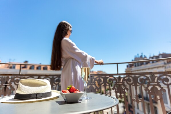 Chambre Rotonde (Dégustation de Vin Offerte) | Vue de la chambre