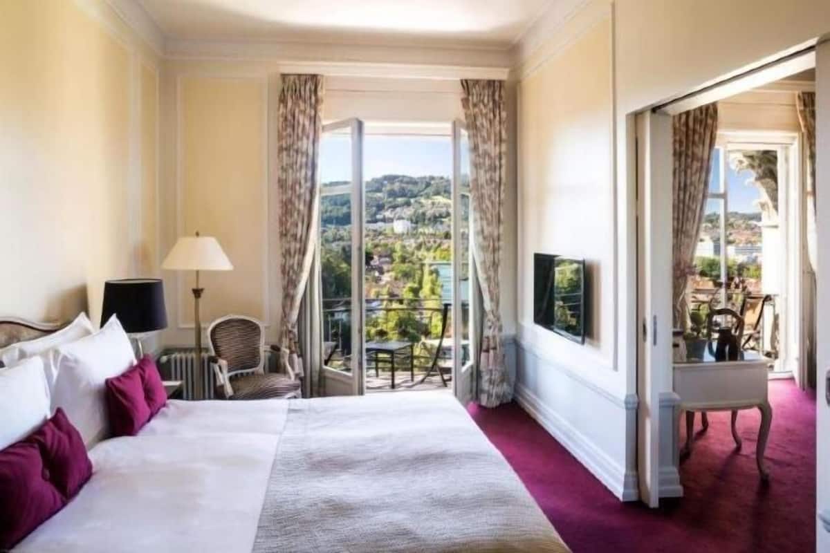 Ropa de cama de alta calidad, edredón y minibar