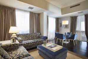 Suite – deluxe | Minibar, skrivebord, lydisolert og wi-fi