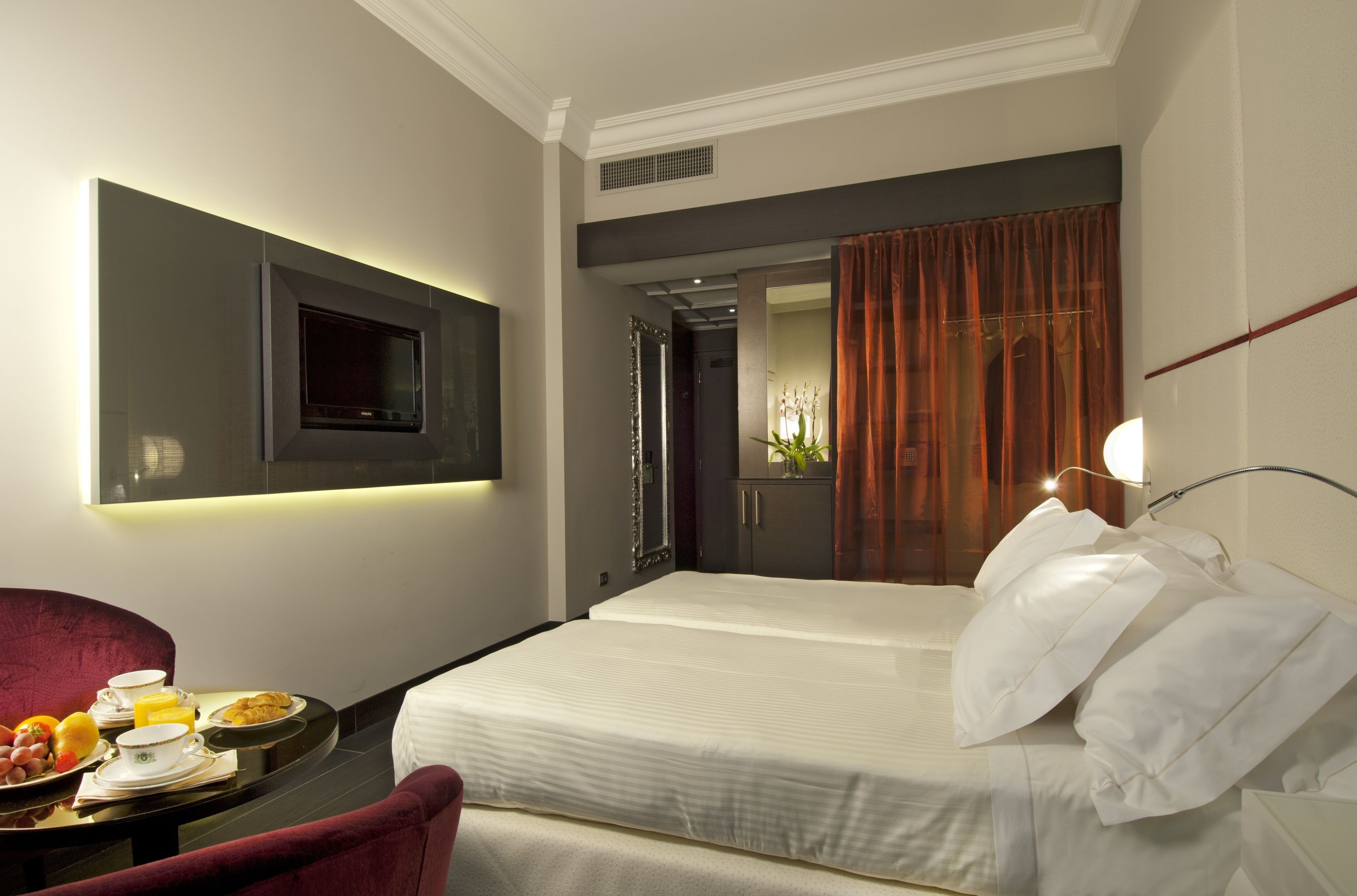 1 bedroom, minibar, desk, soundproofing