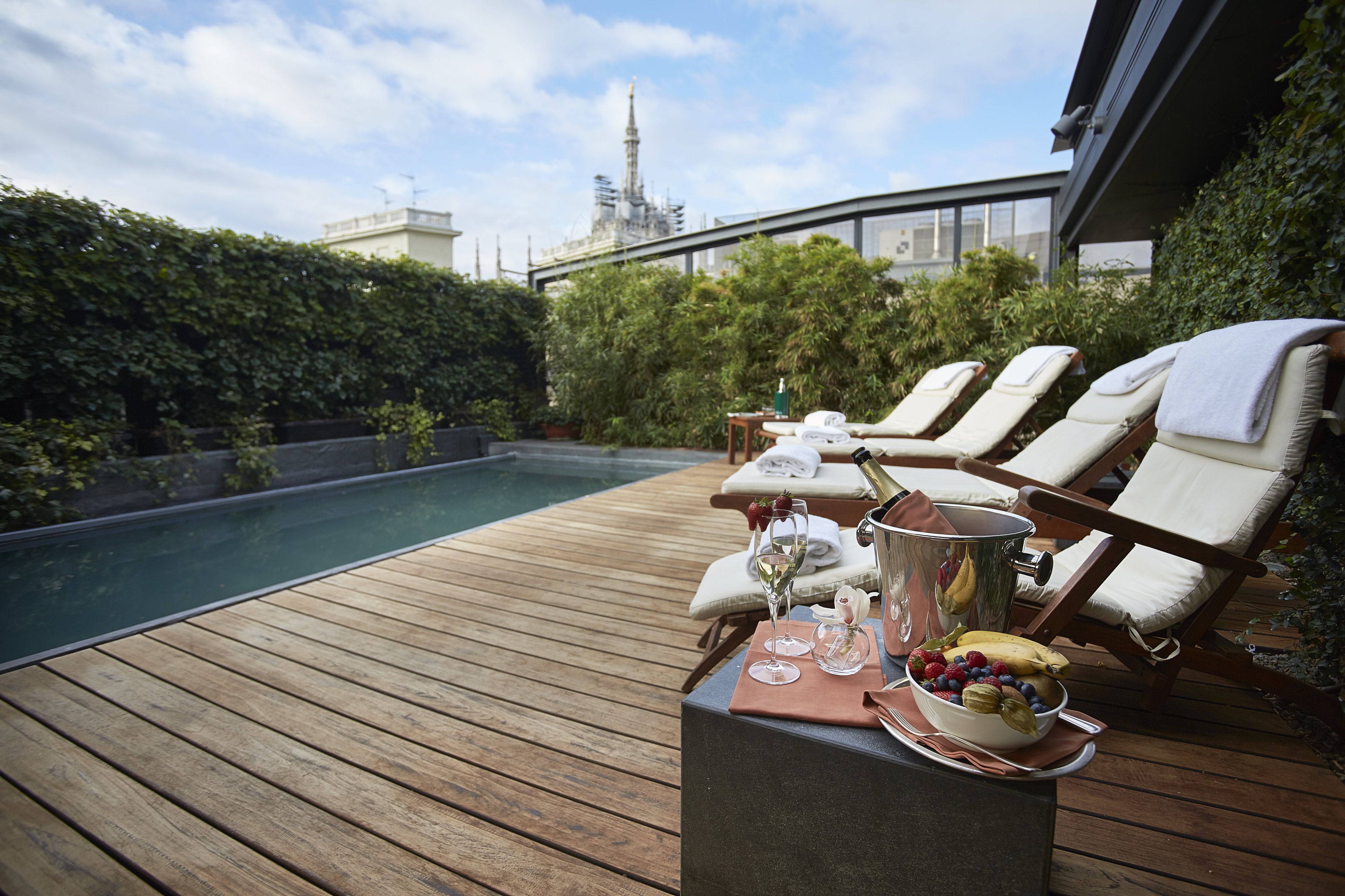 Indoor pool, outdoor pool, pool loungers