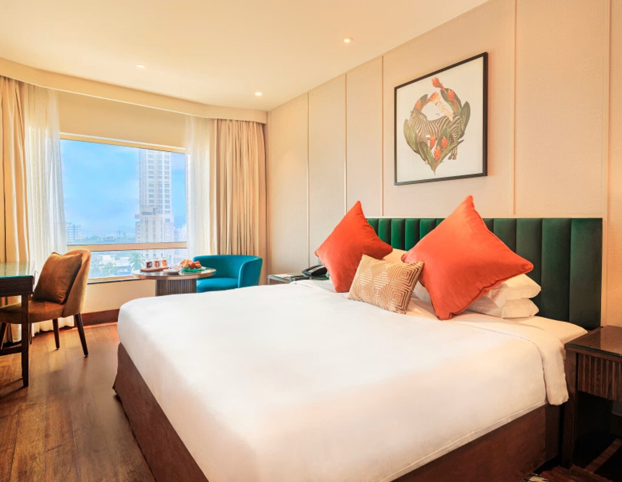 Egyptian cotton sheets, premium bedding, in-room safe, desk