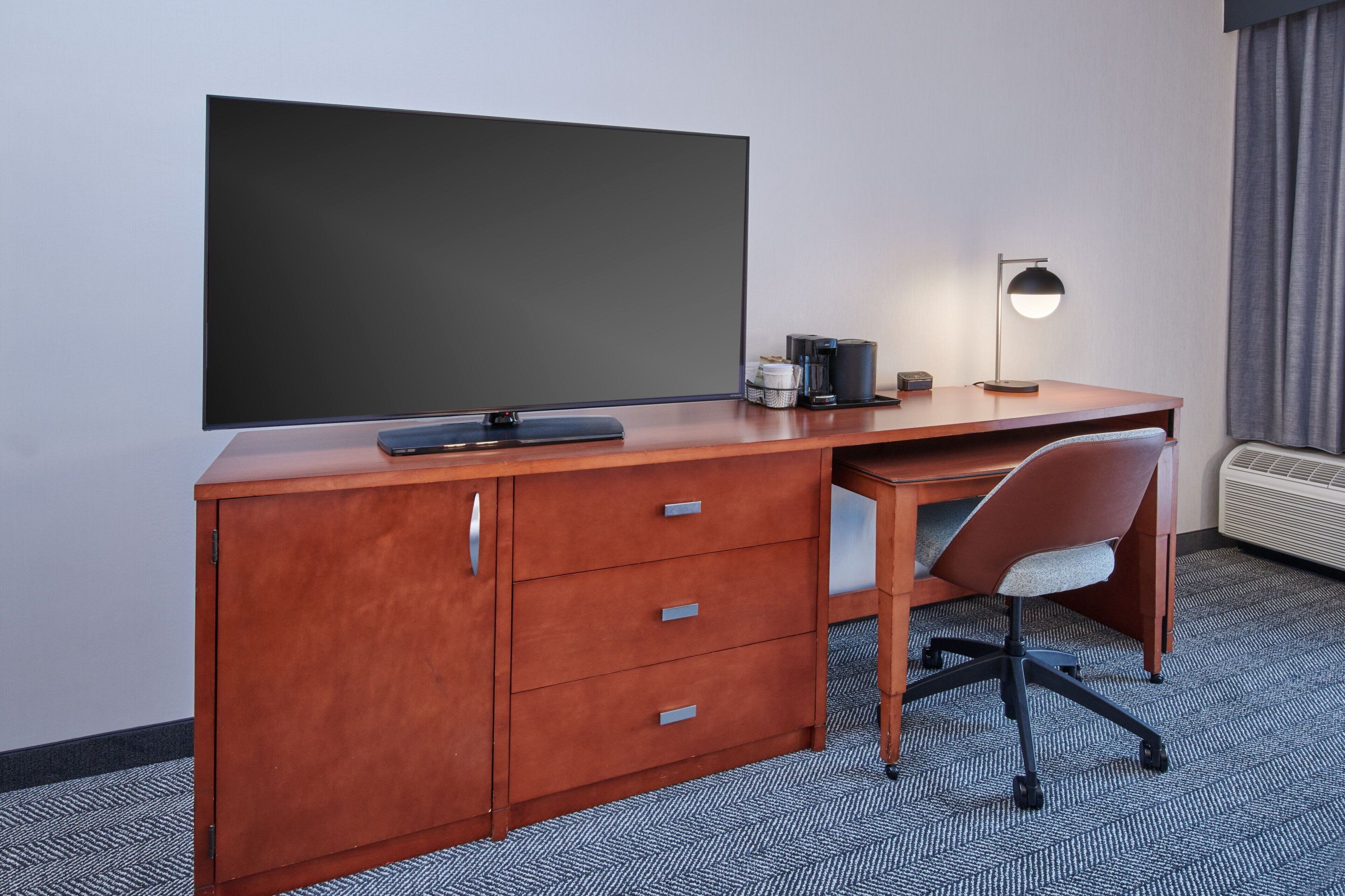 1 bedroom, desk, iron/ironing board, free cots/infant beds