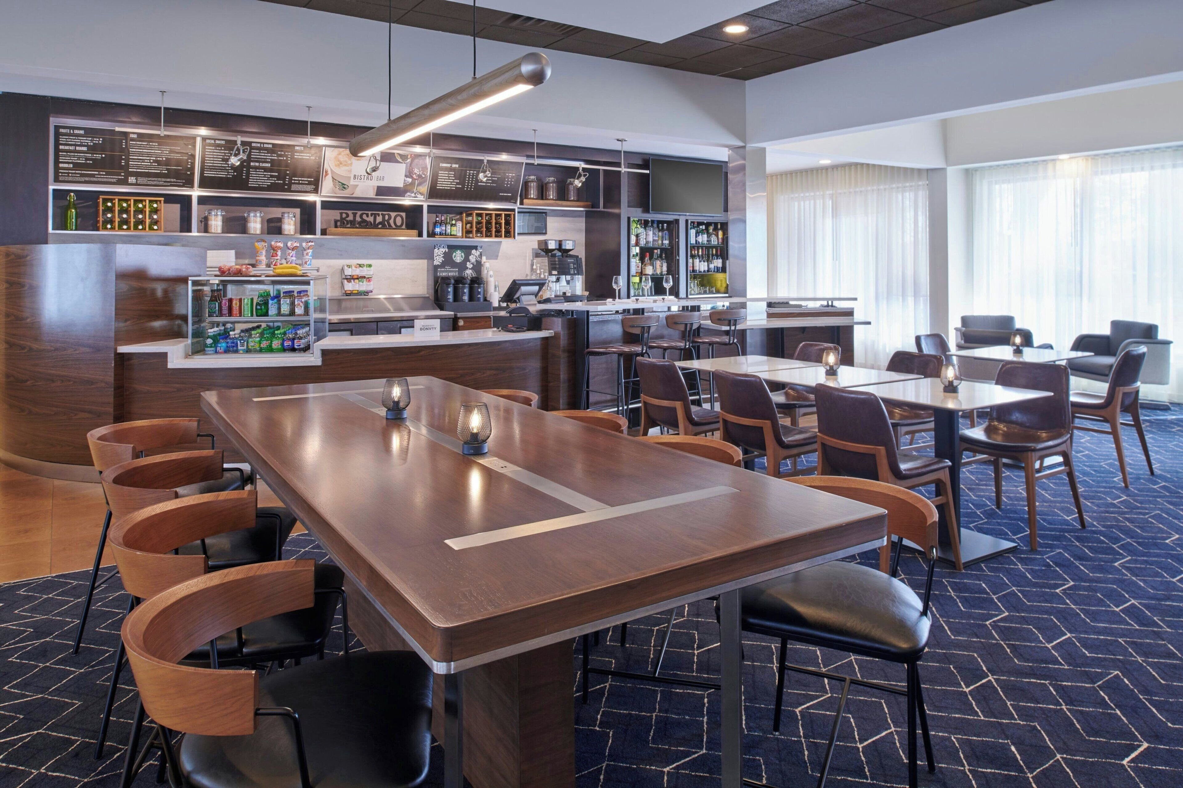 breakfast and dinner served, american cuisine