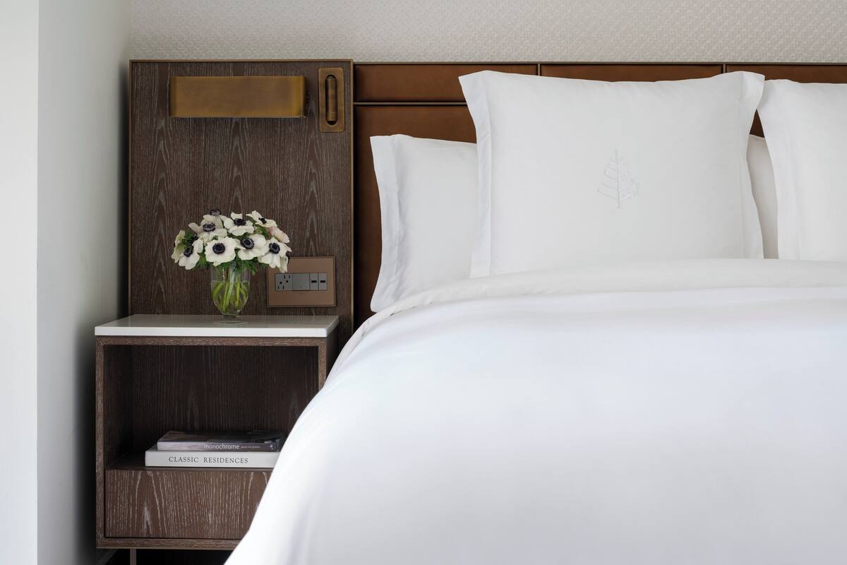 1 bedroom, Egyptian cotton sheets, premium bedding, in-room safe