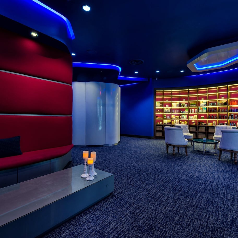 Couples treatment rooms, sauna, hot tub, steam room, hot springs