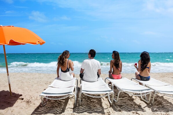 Beach nearby, free beach shuttle, sun loungers, beach umbrellas