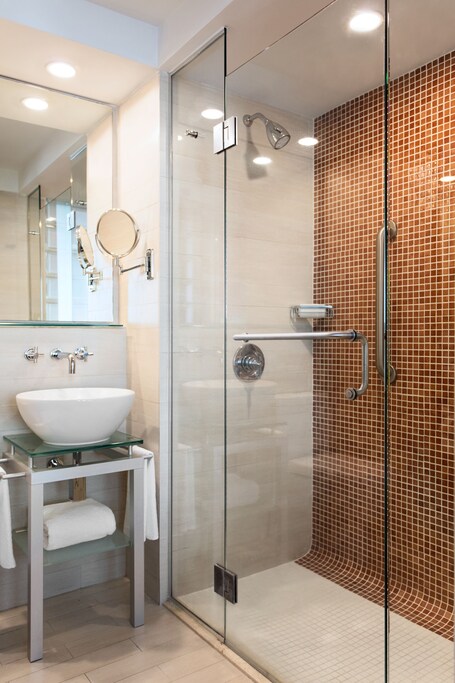 DoubleTree by Hilton San Juan - Image 25
