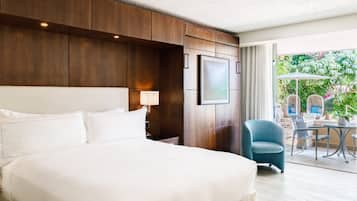 Deluxe Room, Multiple Beds, Balcony | Garden view