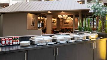 Free daily cooked-to-order breakfast