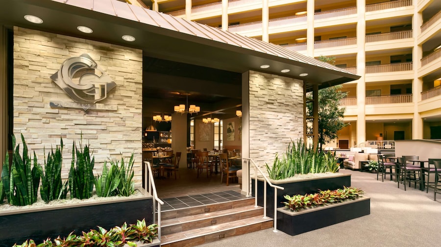 Embassy Suites by Hilton Chicago North Shore Deerfield