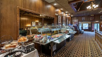 Free daily buffet breakfast