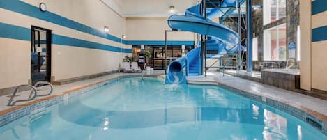 Piscine intérieure
