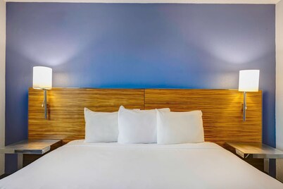 Motel 6 Arlington, Tx – Entertainment District