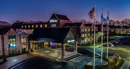 Hilton Mystic