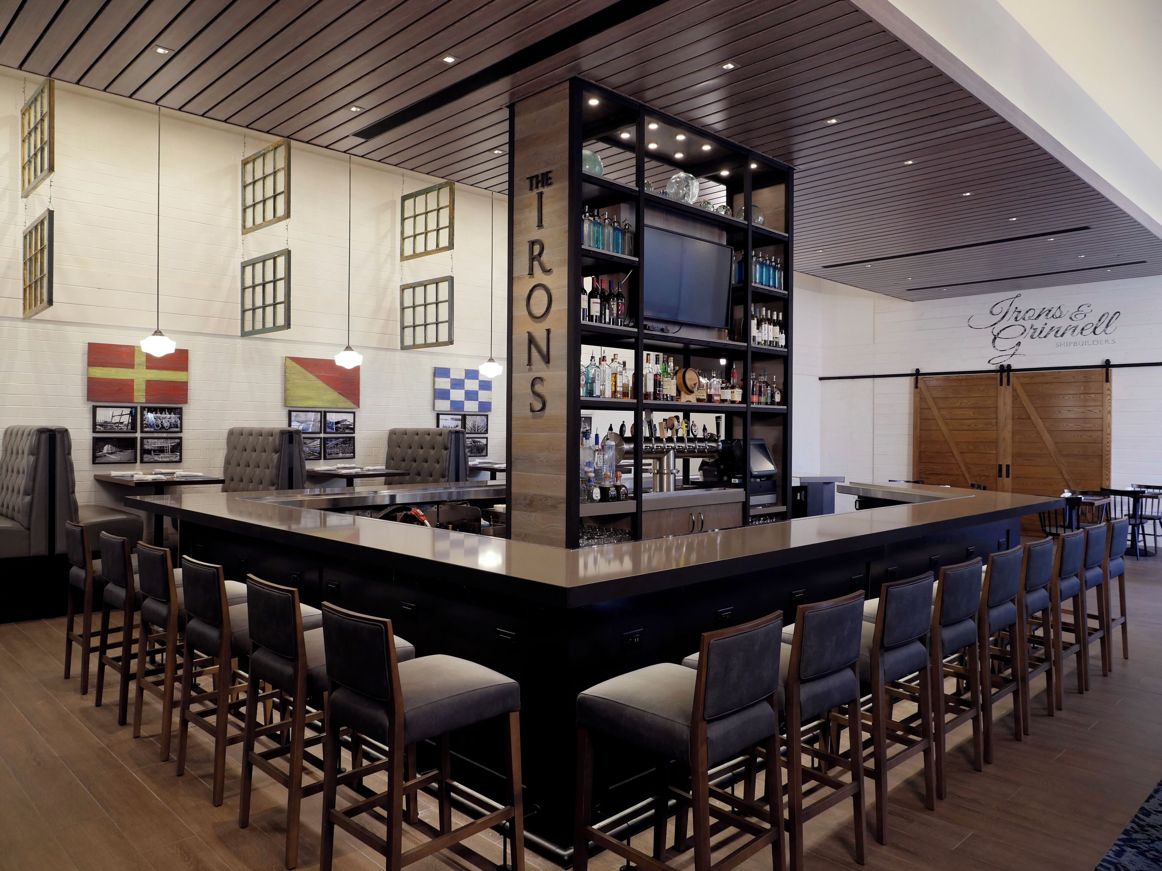 breakfast and dinner served, american cuisine