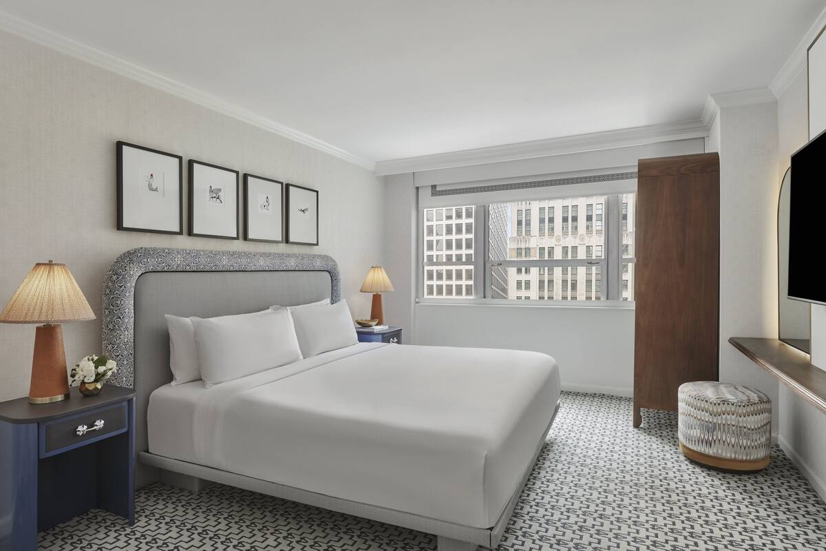Egyptian cotton sheets, premium bedding, down comforters, pillowtop beds