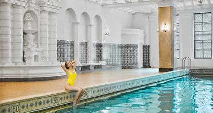 InterContinental Chicago Magnificent Mile by IHG