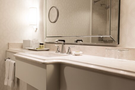 InterContinental Chicago Magnificent Mile, an IHG Hotel - Image 122