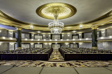 InterContinental Chicago Magnificent Mile, an IHG Hotel - Image 8