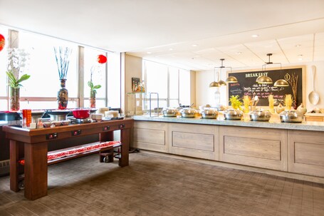InterContinental Chicago Magnificent Mile, an IHG Hotel - Image 26
