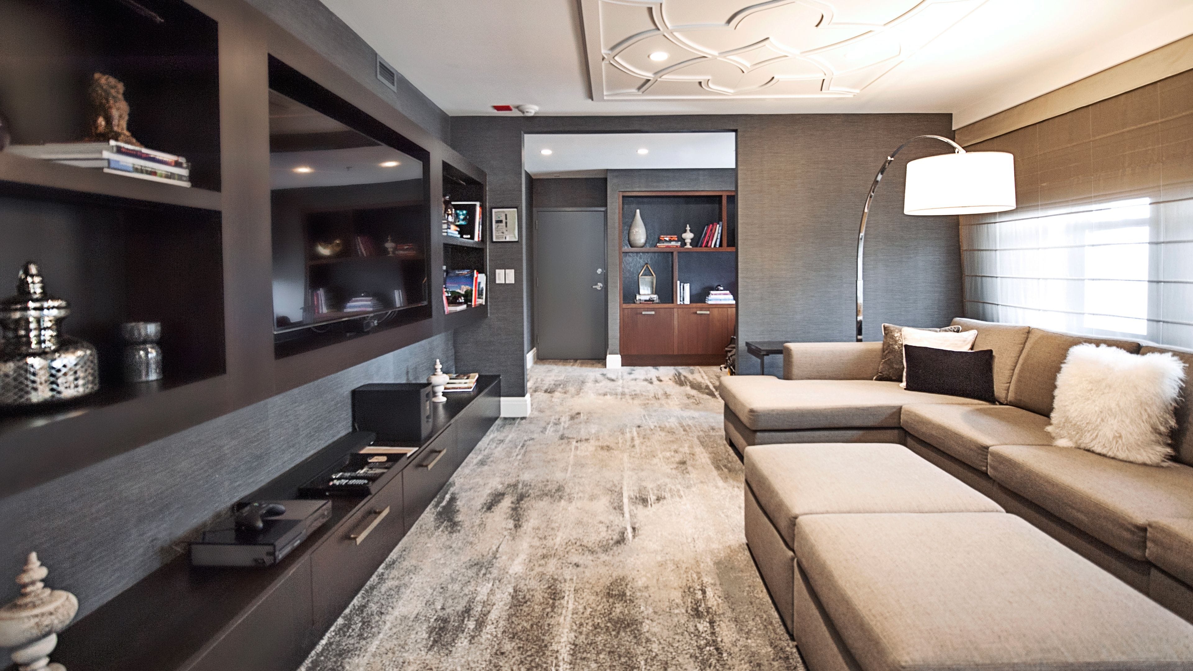 1 bedroom, egyptian cotton sheets, premium bedding, down duvets