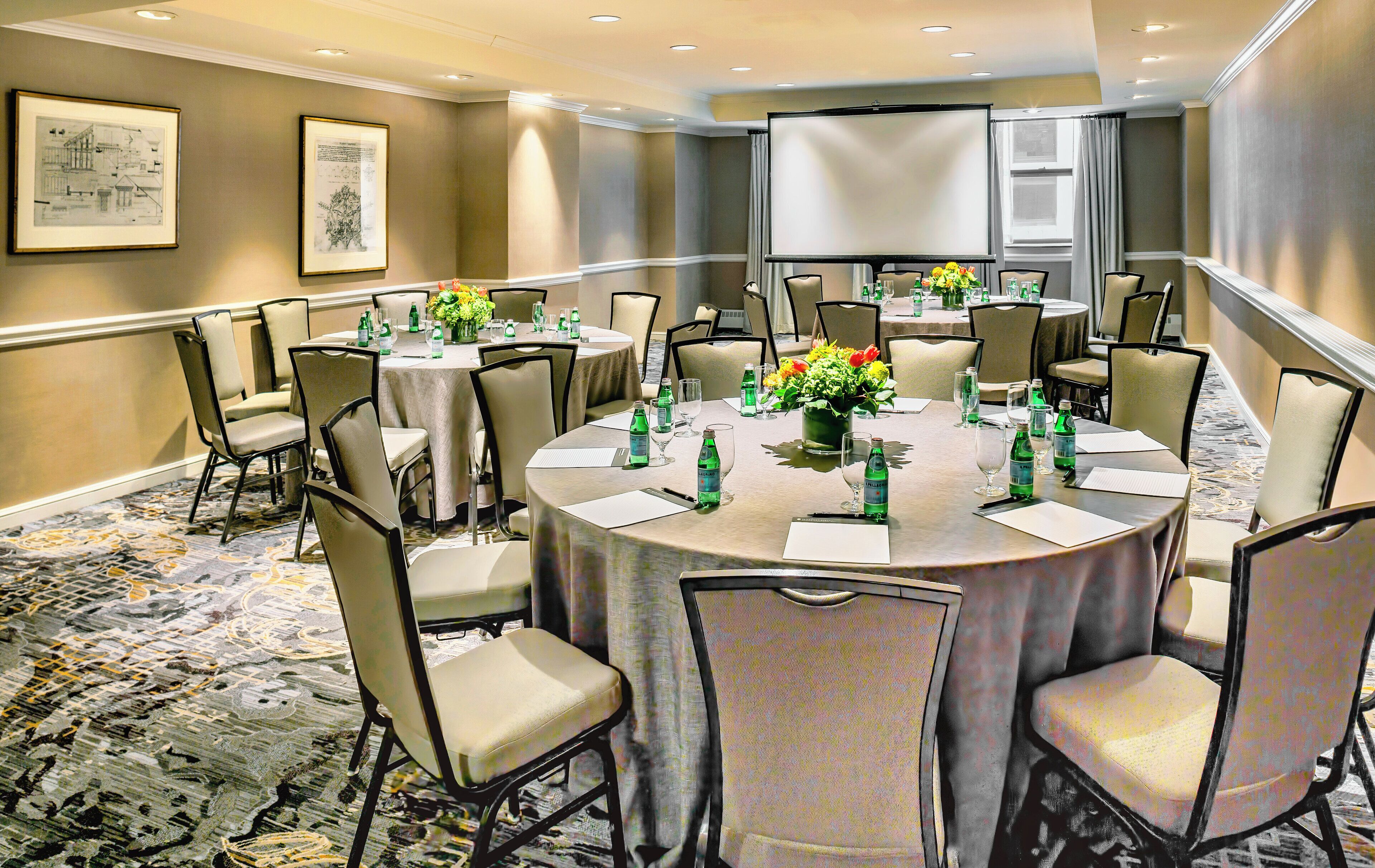 Photo - InterContinental Chicago Magnificent Mile by IHG