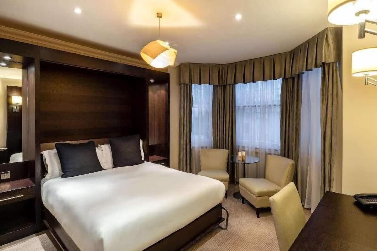 Italienske Frette-laken, sengetøy av topp kvalitet og minibar