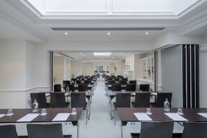 สถานที่จัดงานประชุม