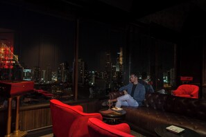 Bar (on property) - The Landmark Bangkok (Bangkok)