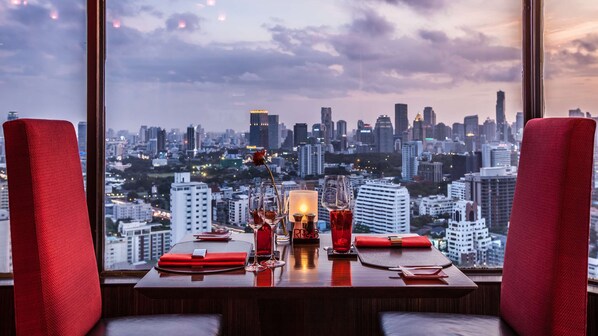 Daily buffet breakfast (THB 883 per person) - The Landmark Bangkok (Bangkok)