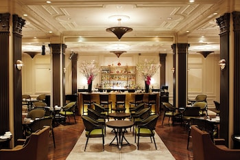 Cocktail bar at The Pierre, A Taj Hotel, New York
