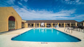 Piscine extérieure