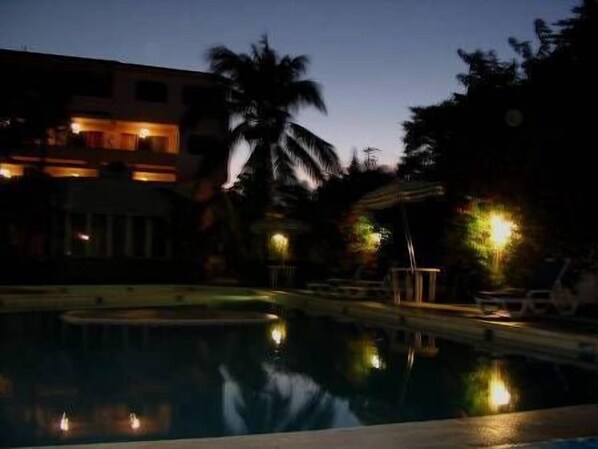 Indoor pool, outdoor pool