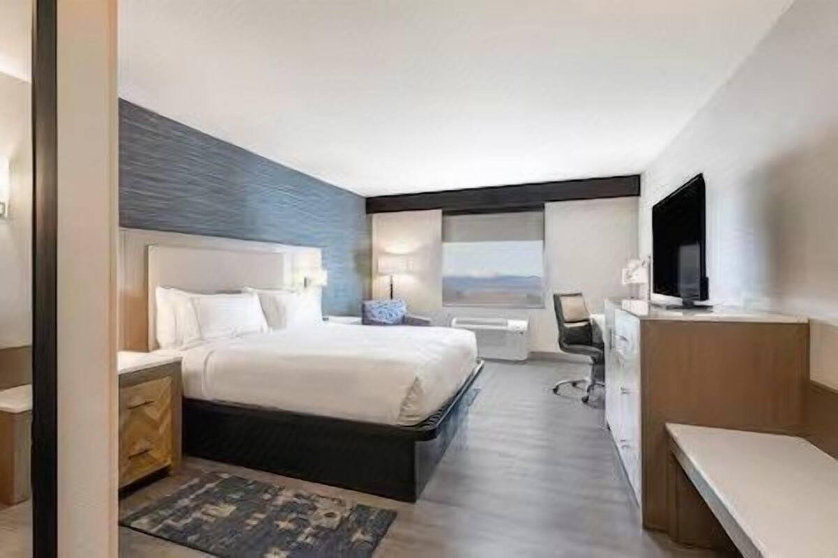 In-room safe, iron/ironing board, cribs (free), WiFi (free)