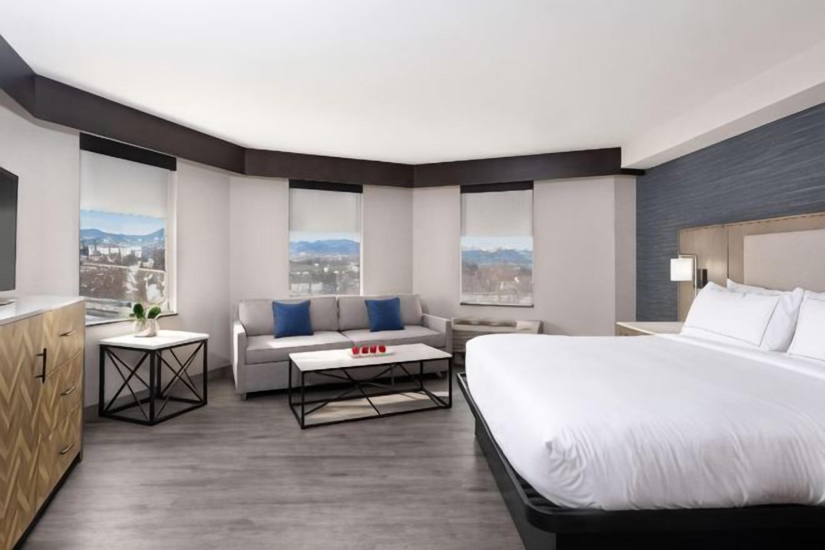 In-room safe, iron/ironing board, free cribs/infant beds, free WiFi