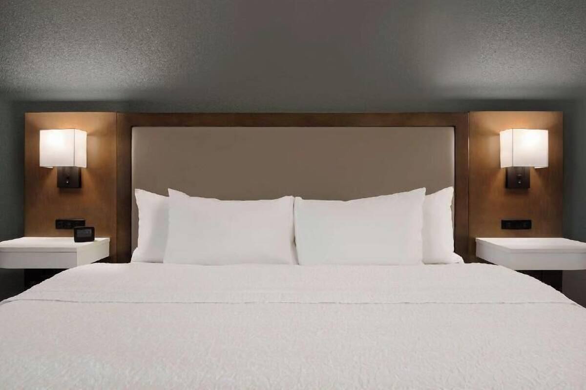 1 Schlafzimmer, Allergikerbettwaren, individuell eingerichtet