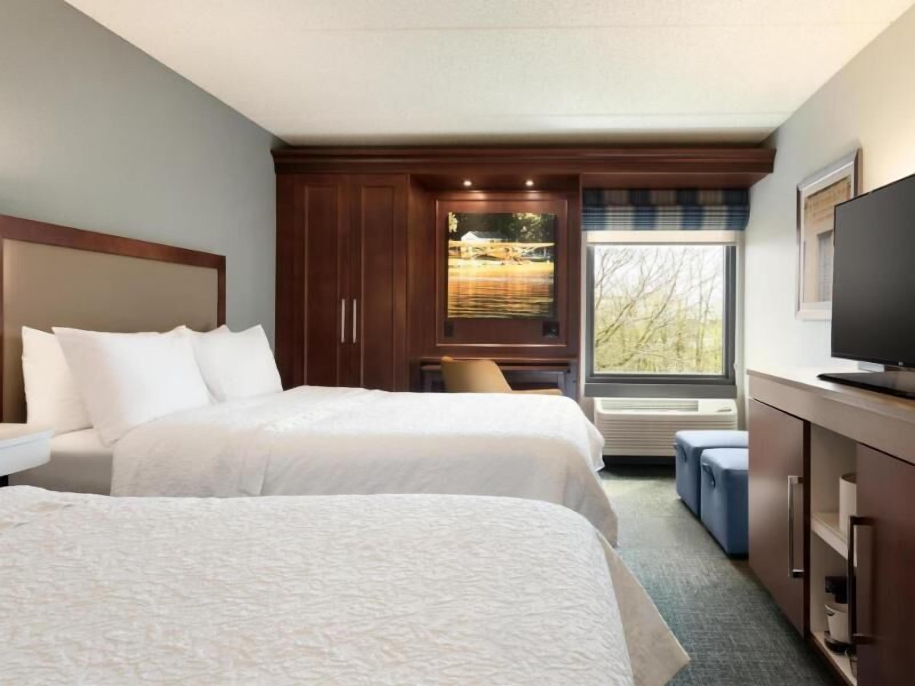 1 chambre, literie hypoallergénique, ameublement personnalisé, bureau