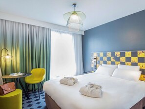 In-room safe, desk, blackout drapes, soundproofing