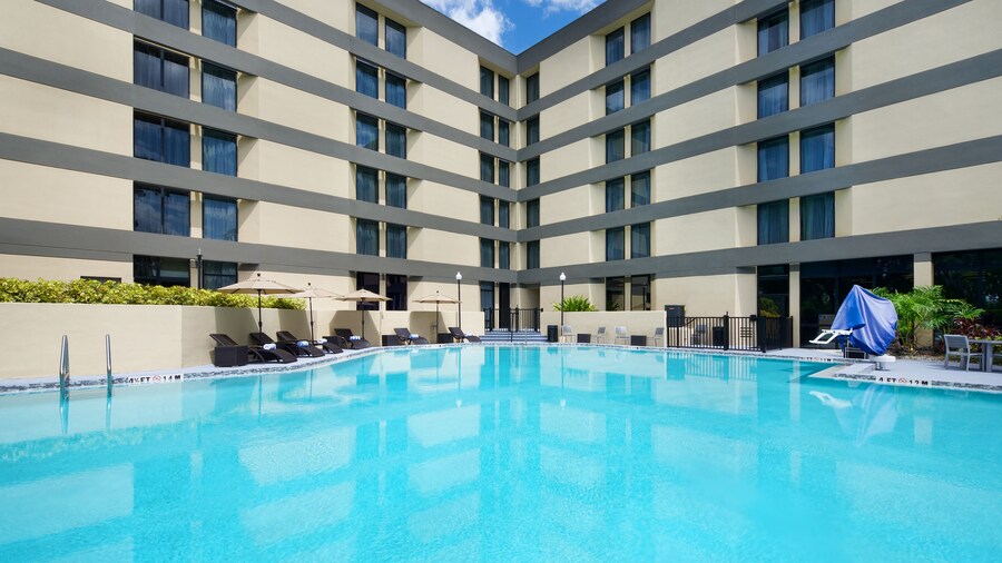 DoubleTree by Hilton Hotel Orlando East - UCF Area