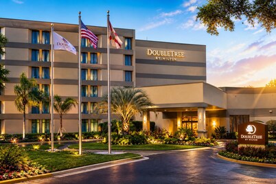 DoubleTree by Hilton Hotel Orlando East - UCF Area
