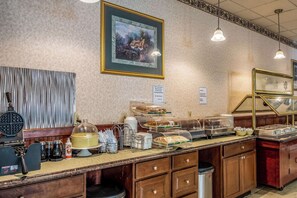 Free buffet breakfast 