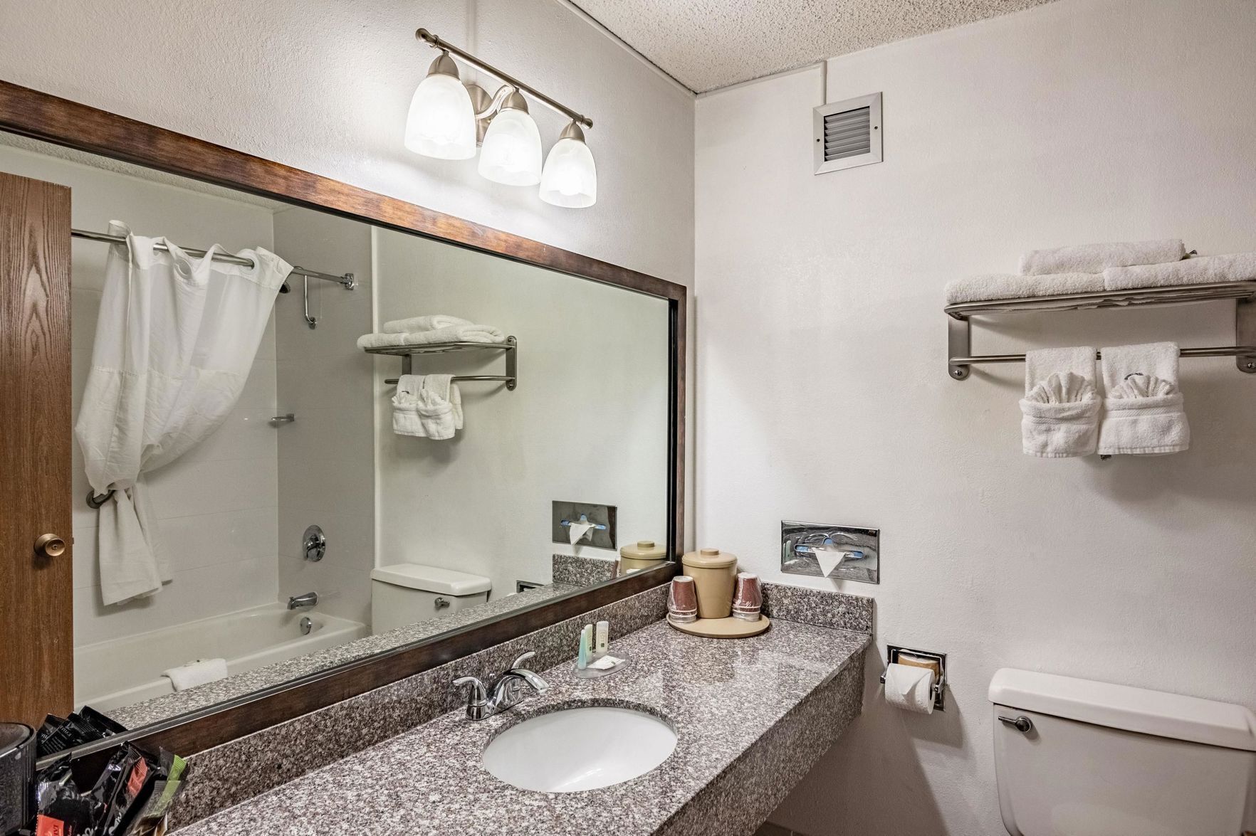 Bathroom | Hair dryer, towels