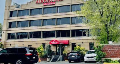Airway Inn at LaGuardia